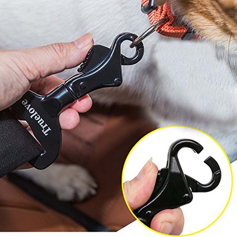 Dog car safety buckle