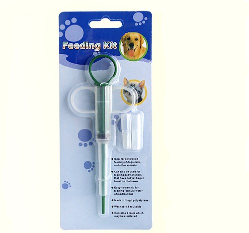 Convenient pet medicine feeder