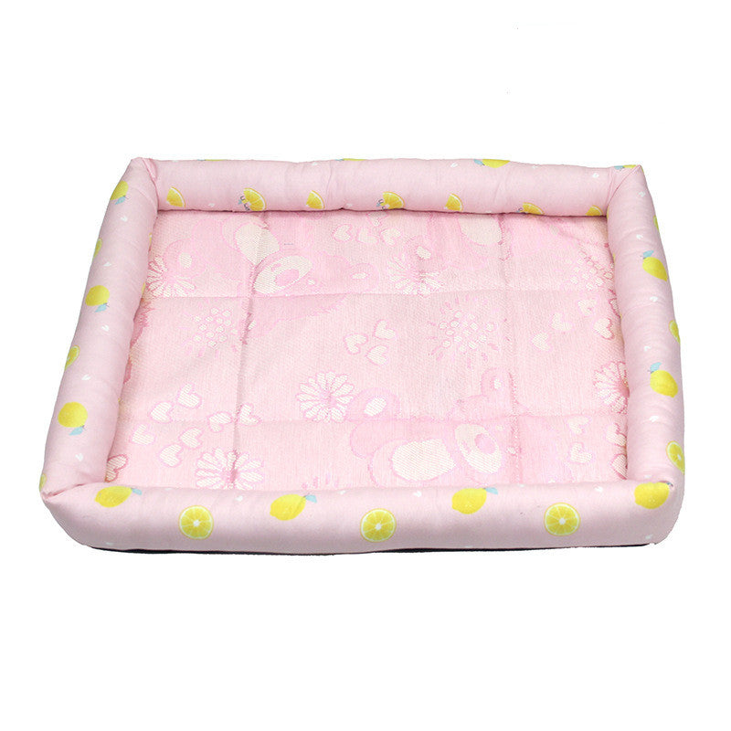 Summer pet cooling pads, cat and dog cooling pads, cool and breathable.