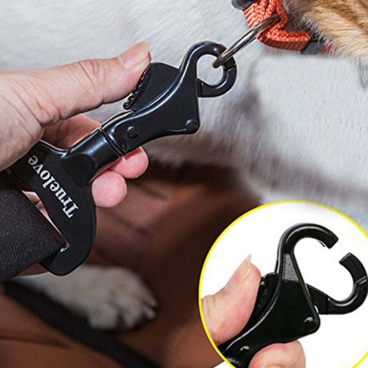 Dog car safety buckle